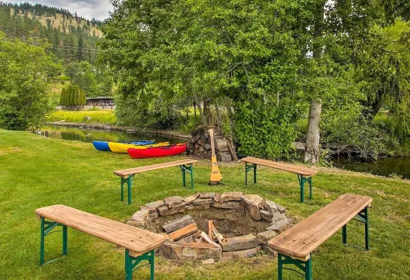 Waterfront Cabin W/ 2 Boat Docks & Mtn Views!