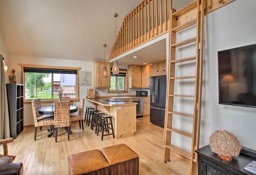 Waterfront Cabin W/ 2 Boat Docks & Mtn Views!