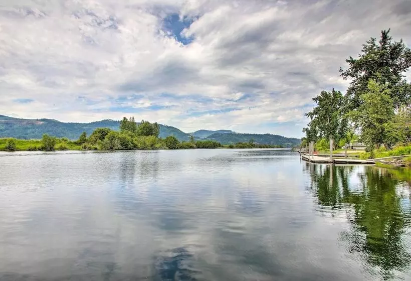 Waterfront Cabin W/ 2 Boat Docks & Mtn Views!