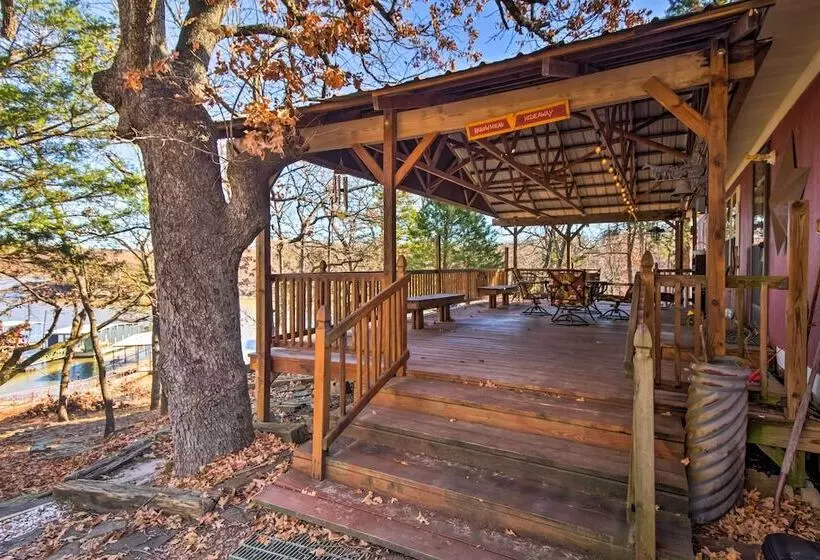 Waterfront House W/ Boat Slip On Lake Eufaula!