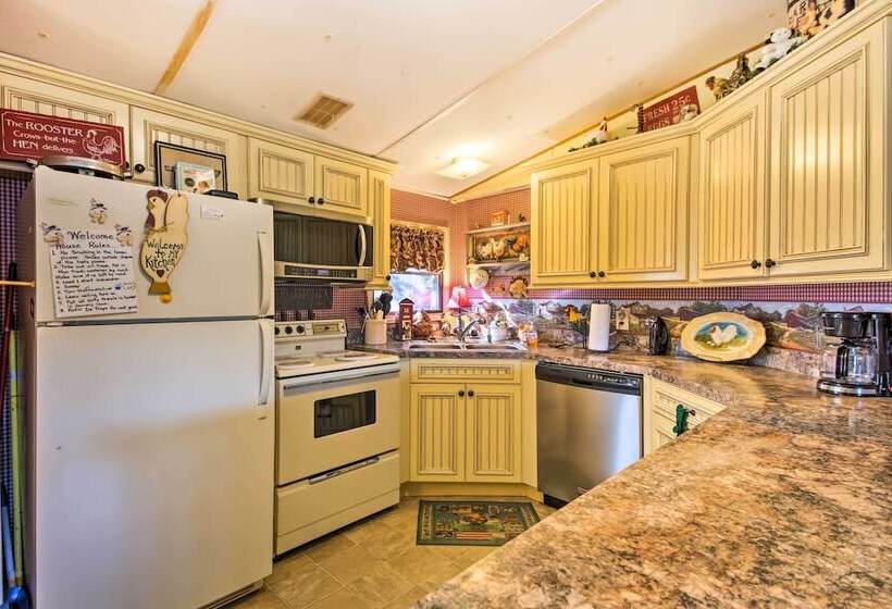 Waterfront House W/ Boat Slip On Lake Eufaula!