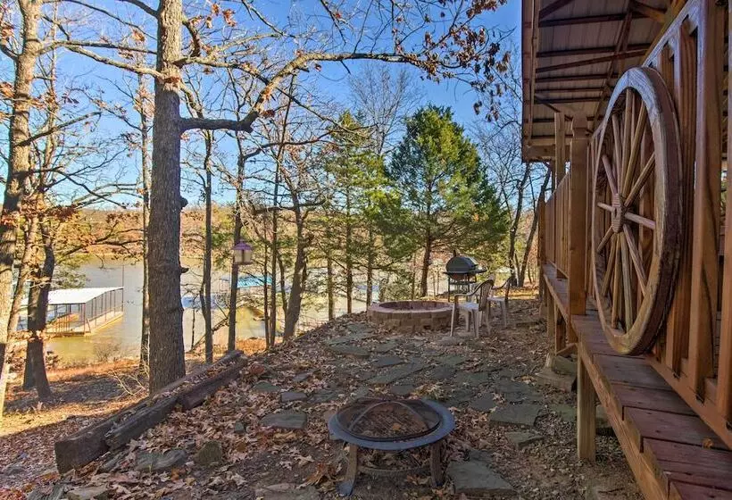 Waterfront House W/ Boat Slip On Lake Eufaula!