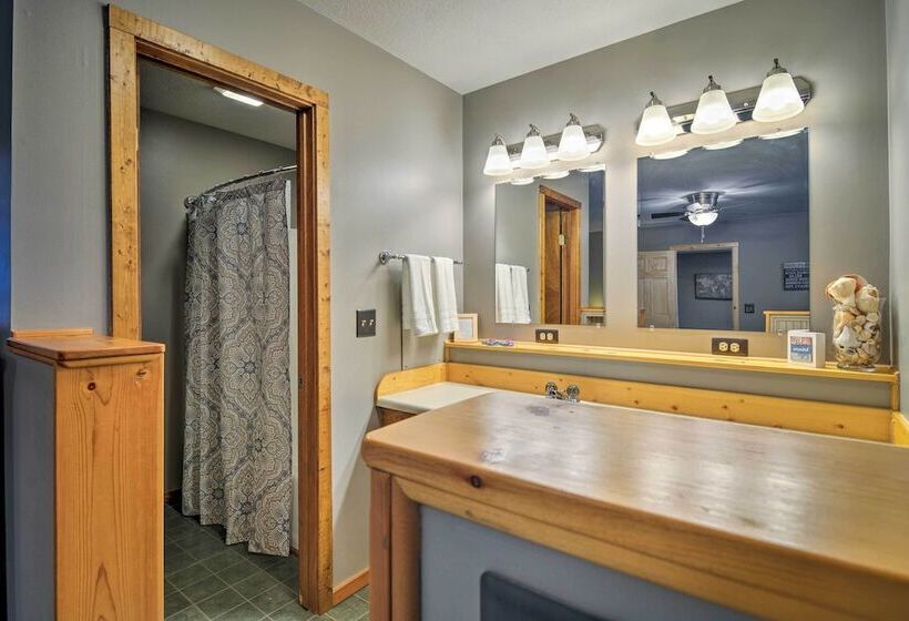 All Season Big Bear Lake House, Walk To Beach