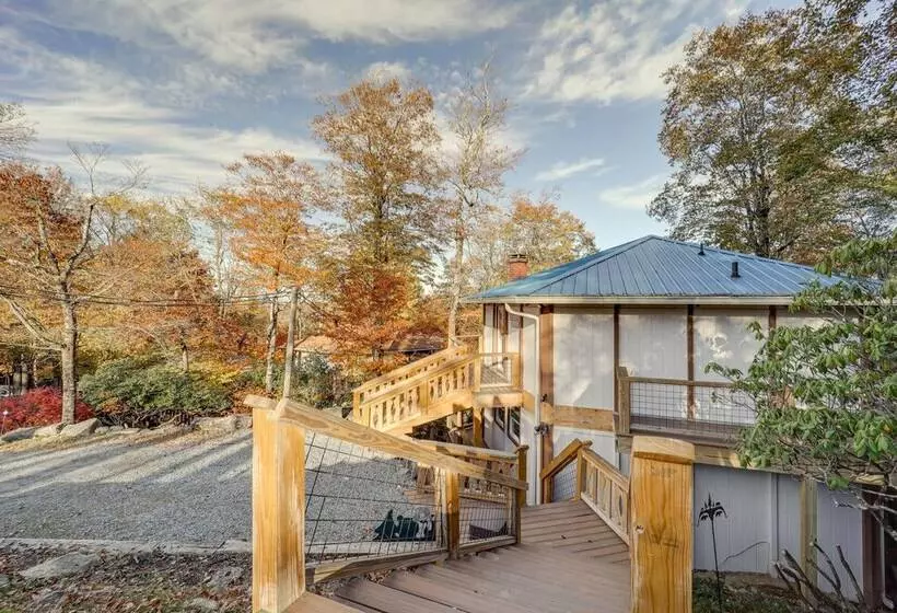 Beech Mountain Cabin W/ Hot Tub: 1 Mi To Slopes!
