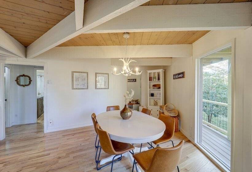 Beech Mountain Cabin W/ Hot Tub: 1 Mi To Slopes!