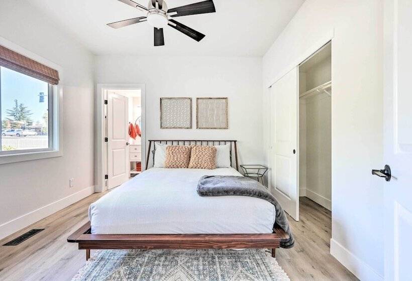 Boho Chic Folsom Retreat: Walkable Location!
