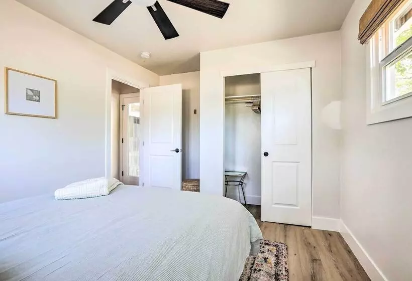 Boho Chic Folsom Retreat: Walkable Location!