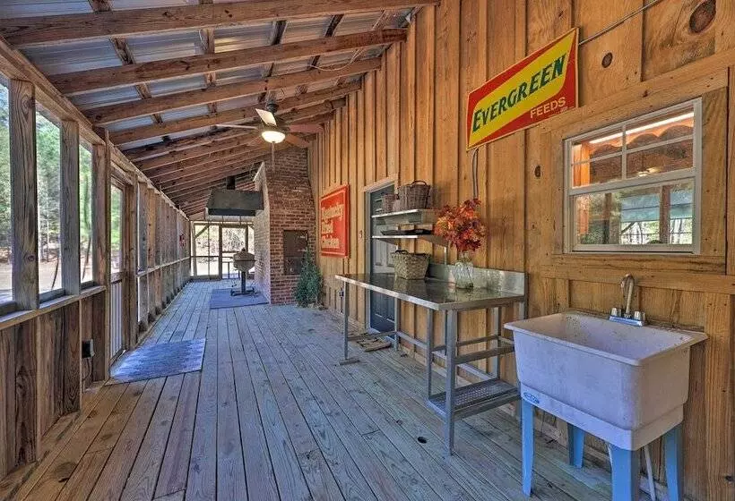 Waterfront Deck: Home On Ouachita River!