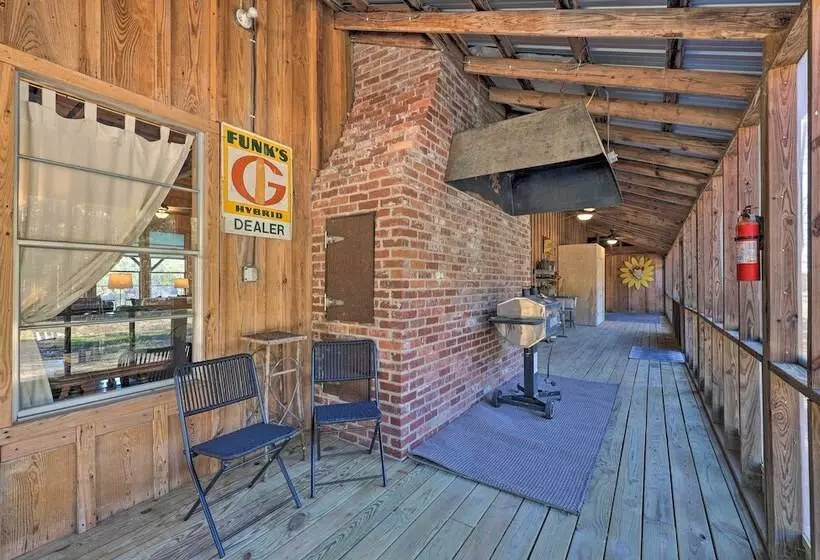 Waterfront Deck: Home On Ouachita River!