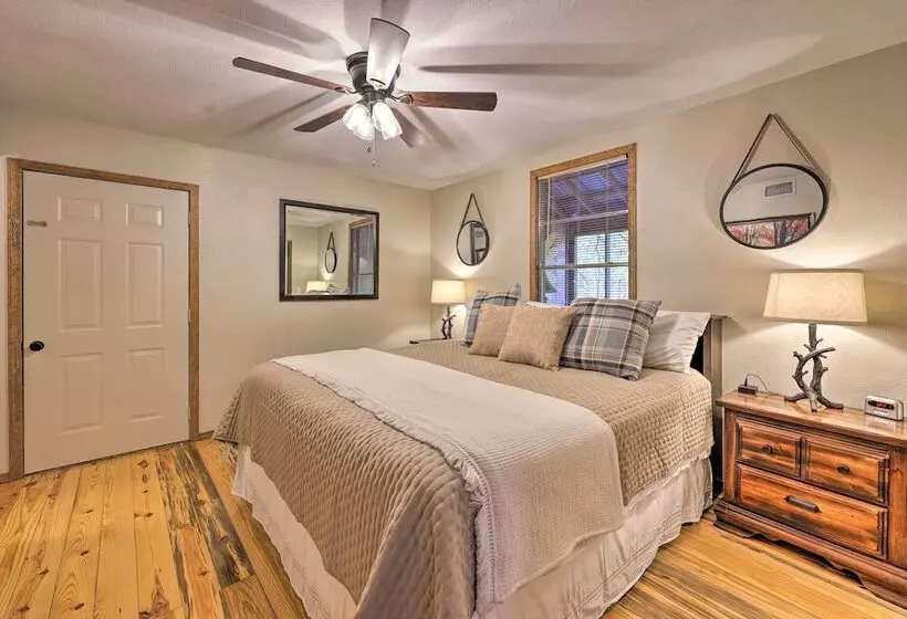 Waterfront Deck: Home On Ouachita River!