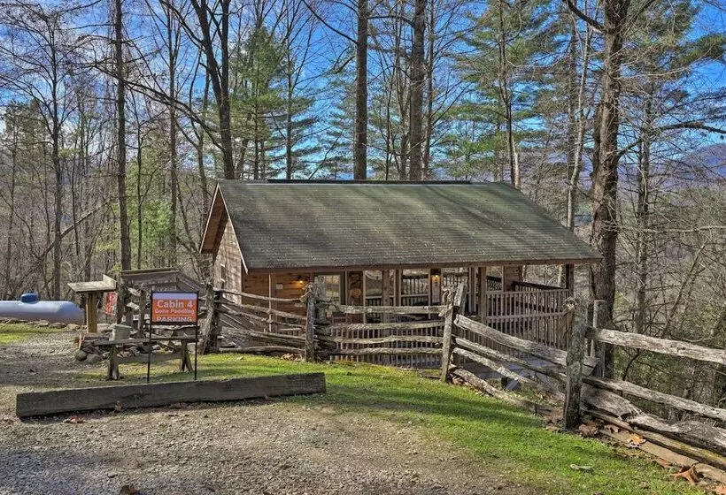 Cabin W/ Hot Tub   Near Nantahala Outdoor Center!