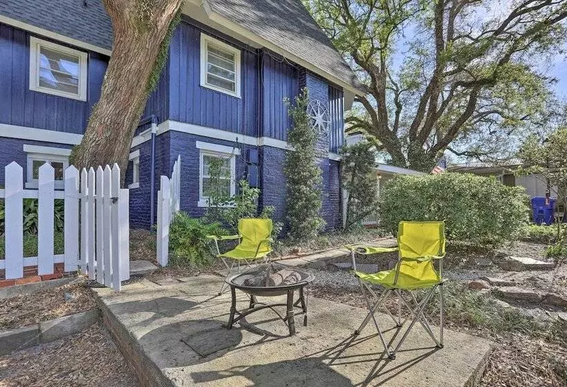 Coastal, Walkable Home In Historic Southport!
