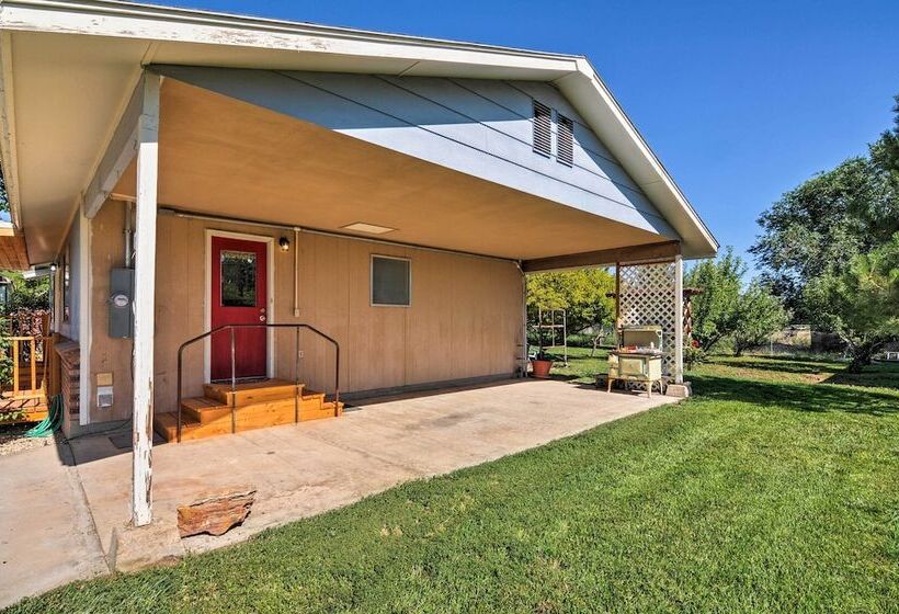 Cottage Near Bryce Canyon & Zion National Parks!