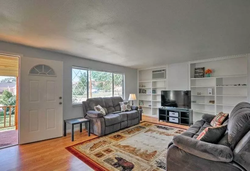 Cottage Near Bryce Canyon & Zion National Parks!