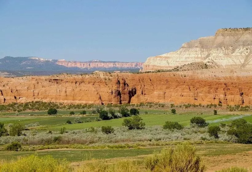 Cottage Near Bryce Canyon & Zion National Parks!