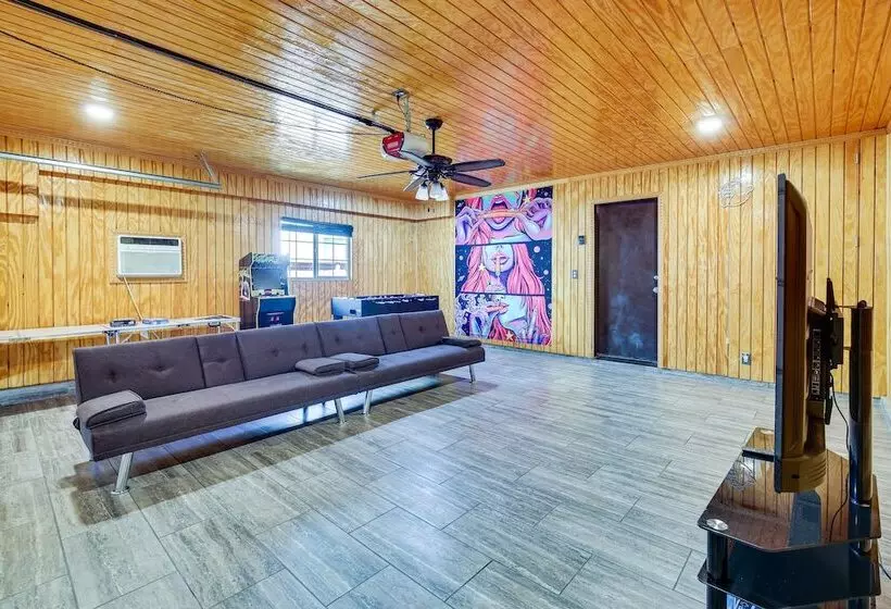 Cozy Coachella Home Rental: Game Room, Grill!