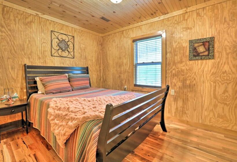 Cozy Creekside Cabin ~ 24 Mi To Red River!