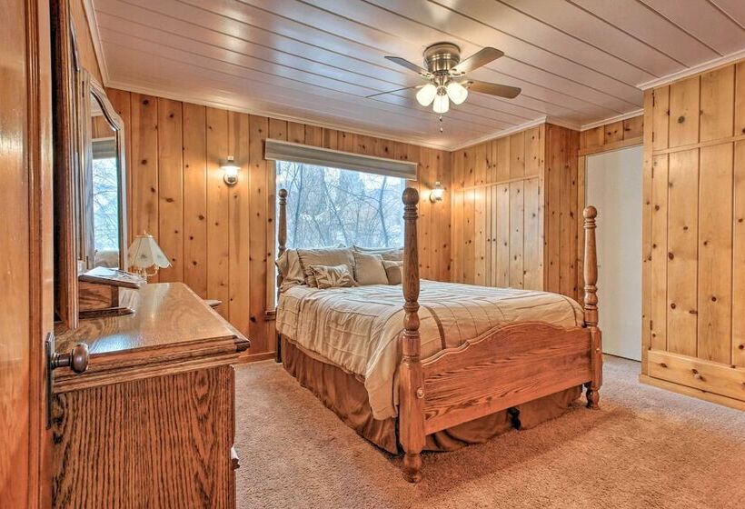 Cozy Home W/ Hot Tub: Half Mi To Salmon River!