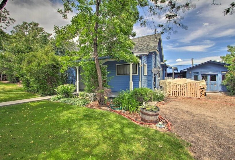 Cozy Home W/ Hot Tub: Half Mi To Salmon River!