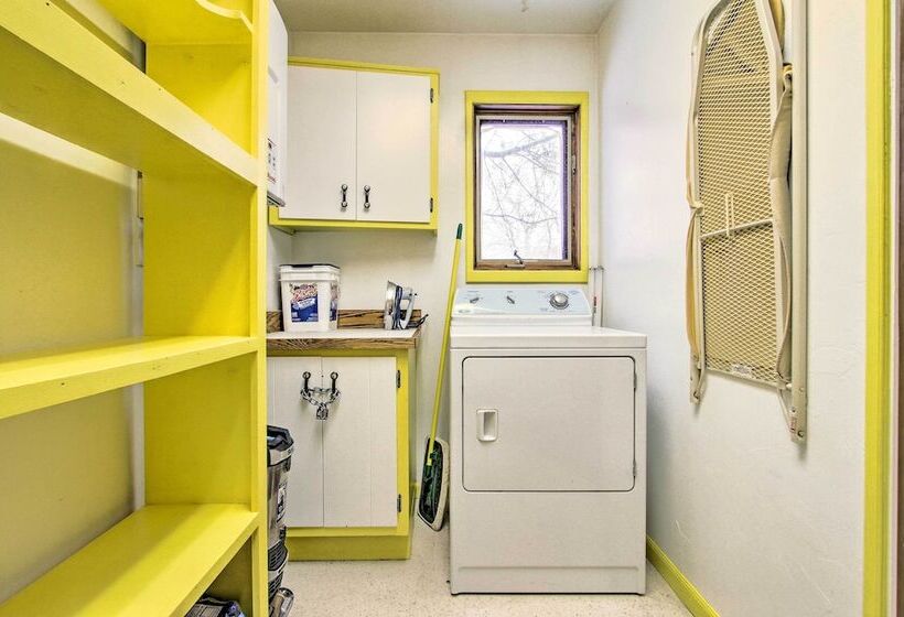 Cozy Home W/ Hot Tub: Half Mi To Salmon River!