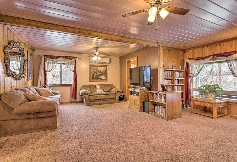 Cozy Home W/ Hot Tub: Half Mi To Salmon River!