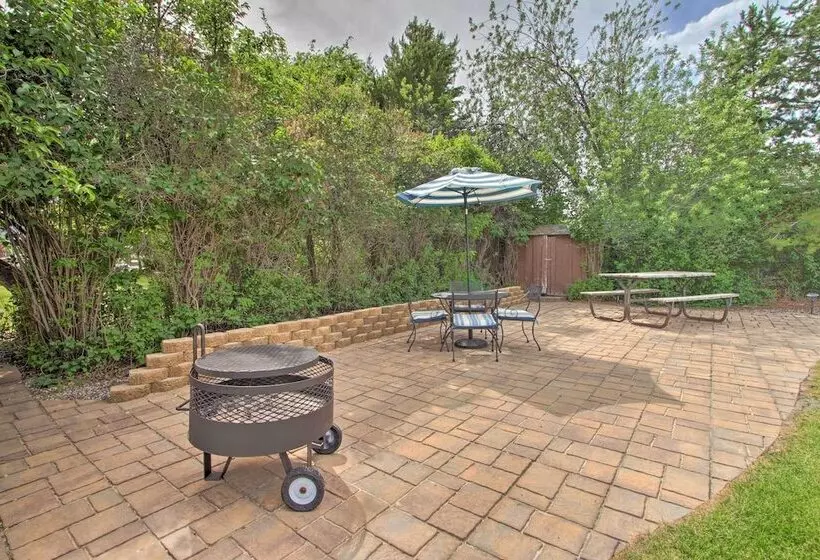 Cozy Home W/ Hot Tub: Half Mi To Salmon River!