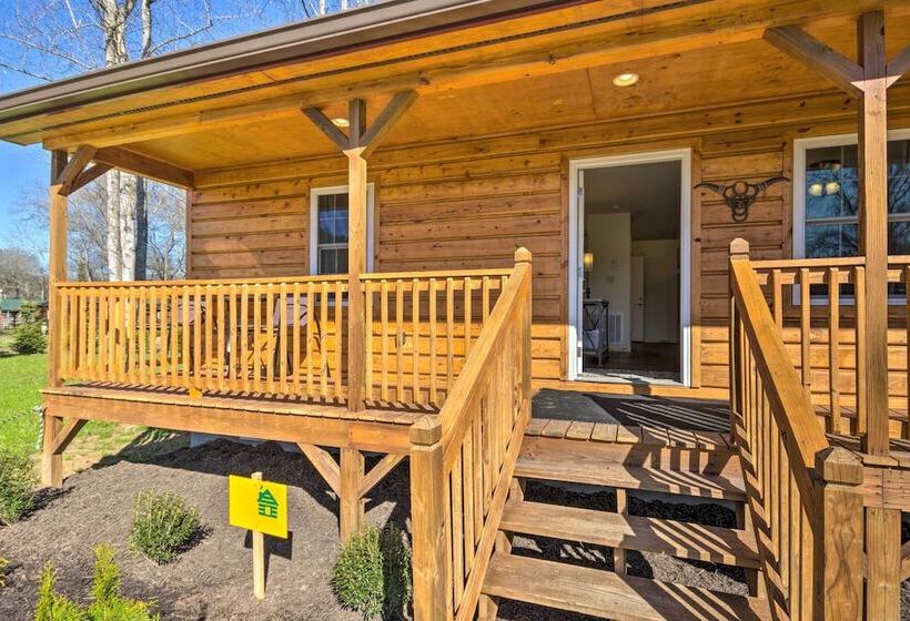 Cozy Smoky Mountain Cabin By Tuckasegee River!
