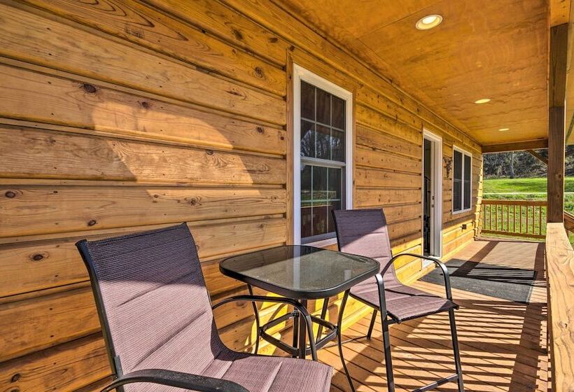 Cozy Smoky Mountain Cabin By Tuckasegee River!