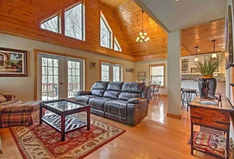 Deluxe Log Cabin W/ Pool Table: 1 Mi To Hike & Ski