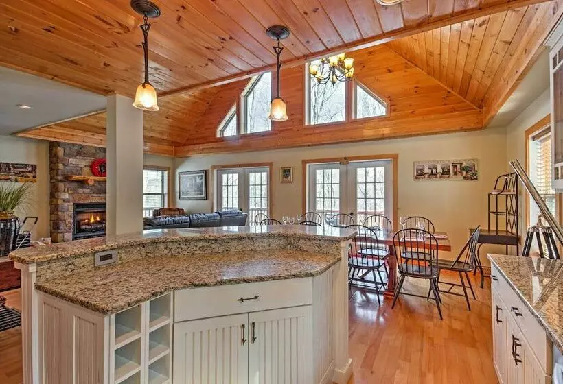 Deluxe Log Cabin W/ Pool Table: 1 Mi To Hike & Ski