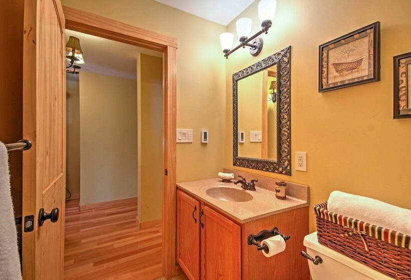 Deluxe Log Cabin W/ Pool Table: 1 Mi To Hike & Ski