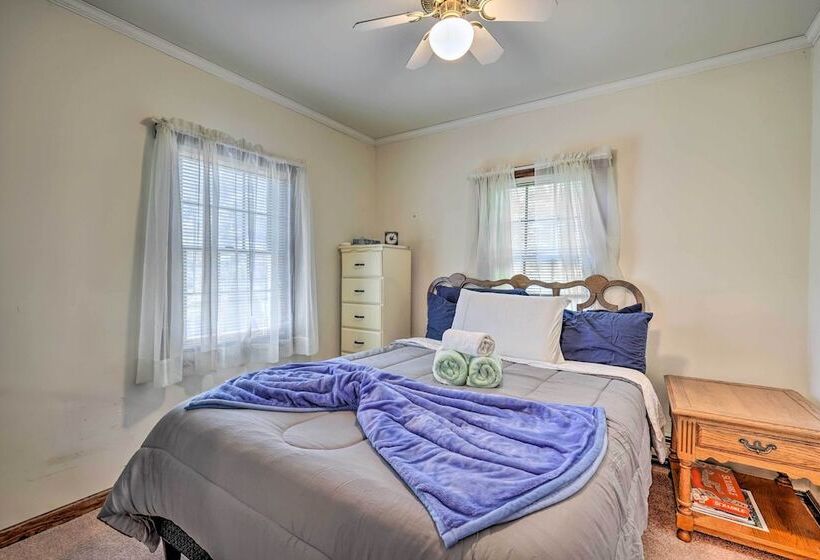 Dog Friendly Waretown Home W/ Furnished Deck!