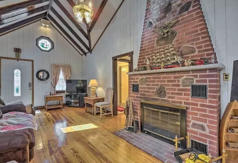 Dog Friendly Waretown Home W/ Furnished Deck!