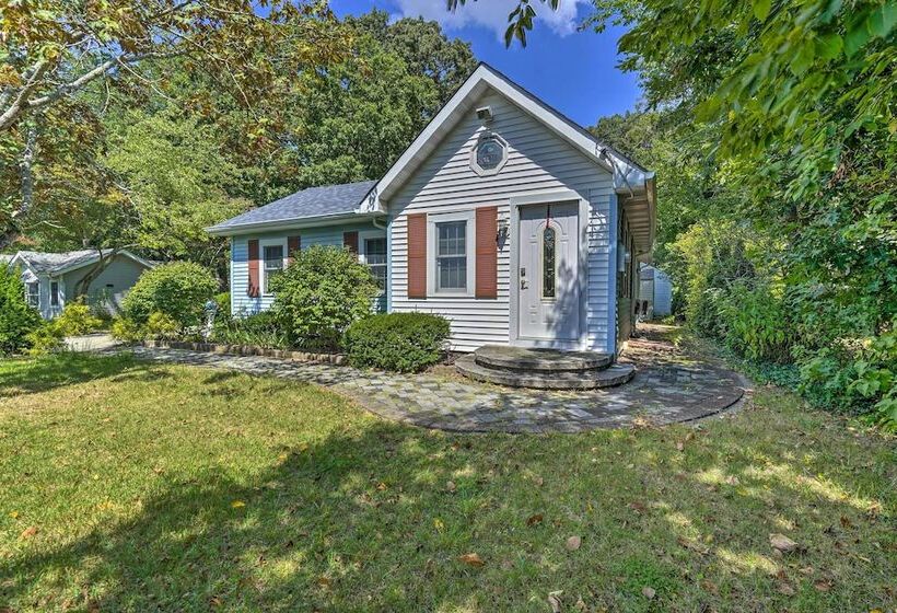 Dog Friendly Waretown Home W/ Furnished Deck!