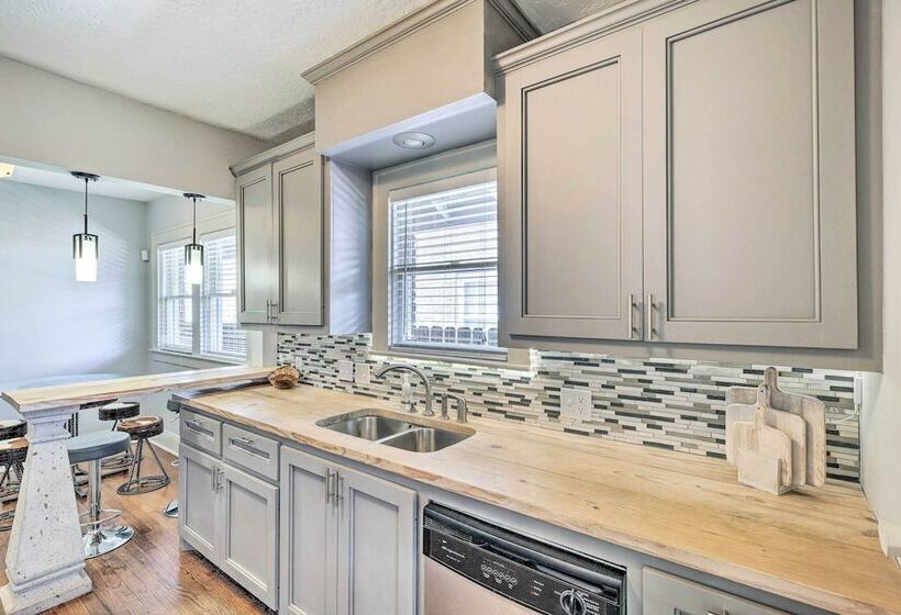 Elegant Houston Retreat < 2 Mi To Downtown!