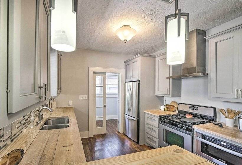 Elegant Houston Retreat < 2 Mi To Downtown!