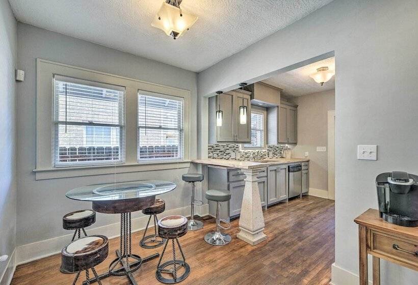 Elegant Houston Retreat < 2 Mi To Downtown!