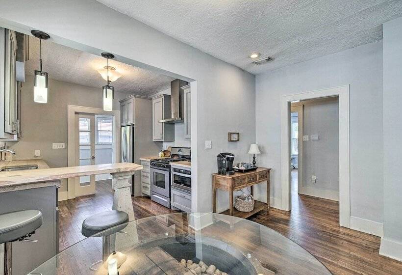 Elegant Houston Retreat < 2 Mi To Downtown!