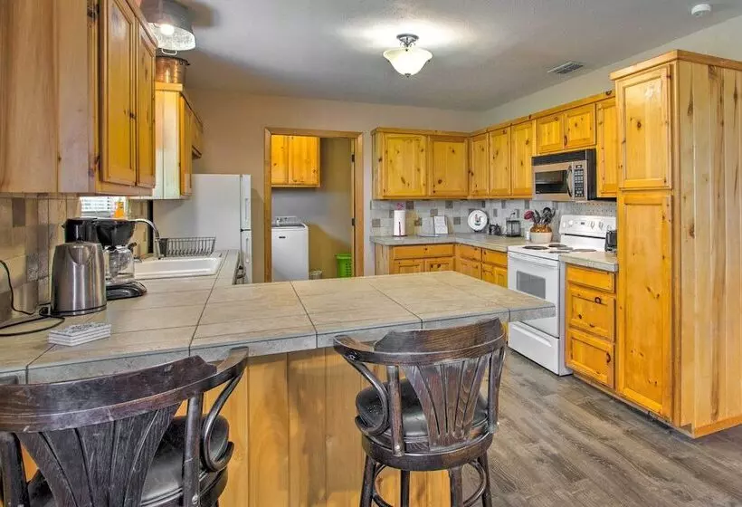 Emory Escape W/ Pond Access < 13 Mi To Lake!