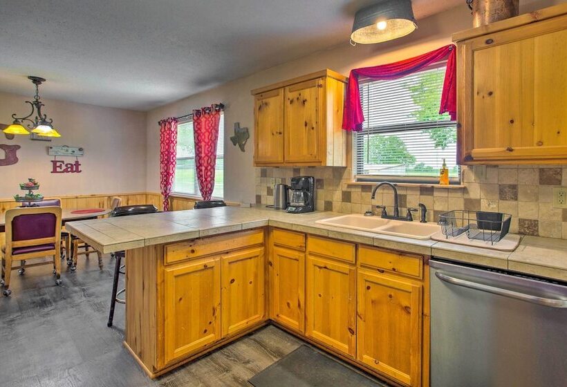 Emory Escape W/ Pond Access < 13 Mi To Lake!