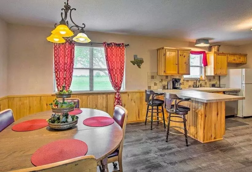 Emory Escape W/ Pond Access < 13 Mi To Lake!