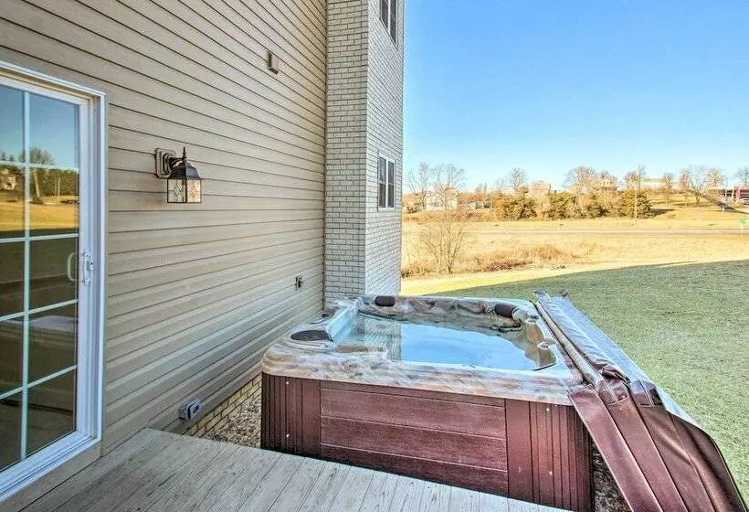 Harrisonburg Retreat W/ Hot Tub ~ 2 Mi To Jmu