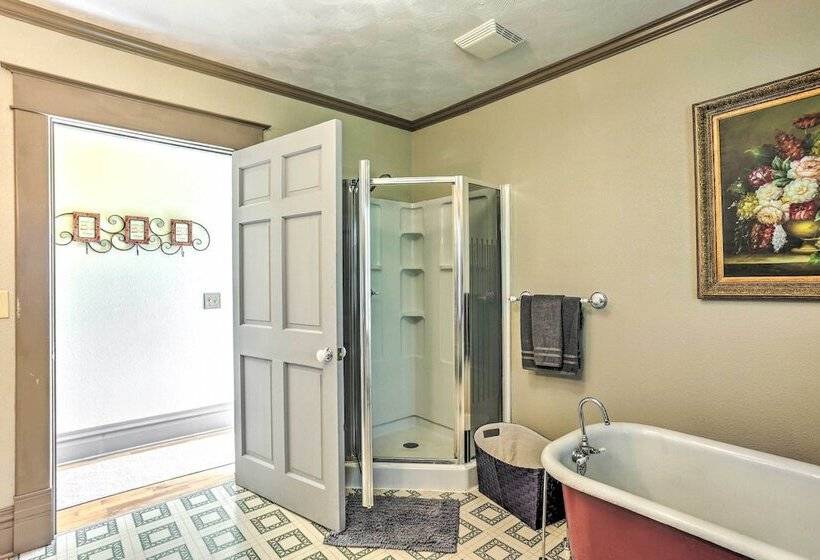 Walk To Dtwn: Historic Gem W/ Deck In Rapid City