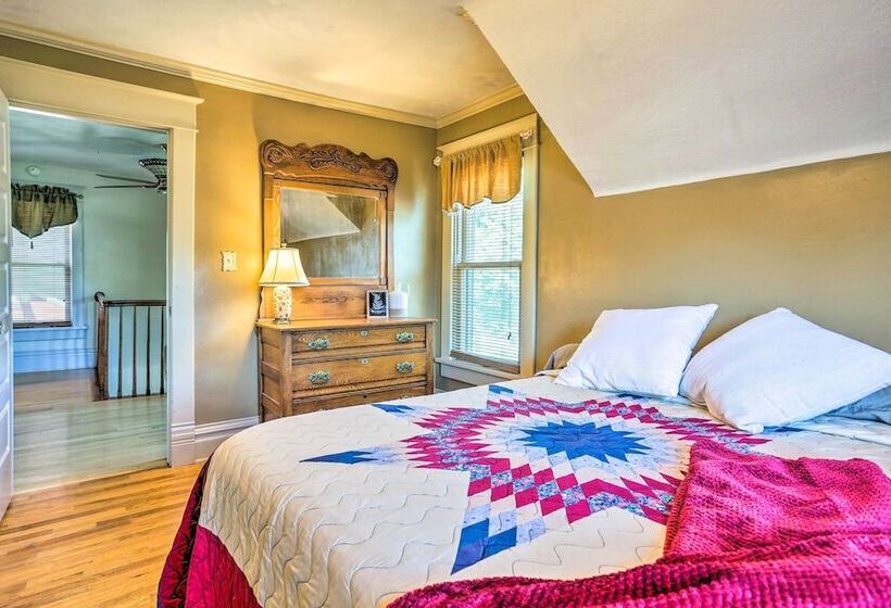 Walk To Dtwn: Historic Gem W/ Deck In Rapid City