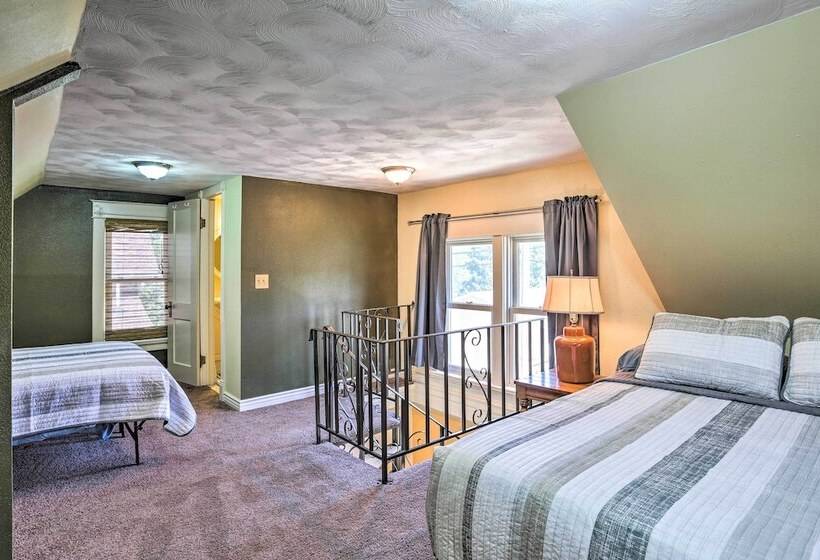 Walk To Dtwn: Historic Gem W/ Deck In Rapid City