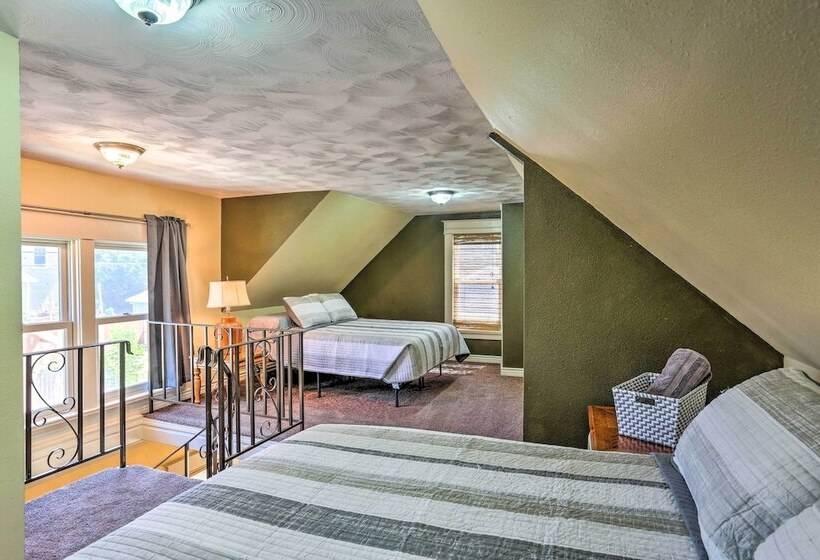 Walk To Dtwn: Historic Gem W/ Deck In Rapid City