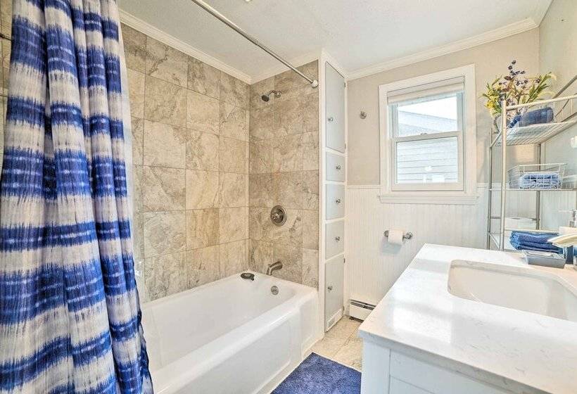 Houghton Lake Cottage W/ New Private Deck!