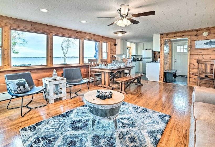 Houghton Lake Cottage W/ New Private Deck!