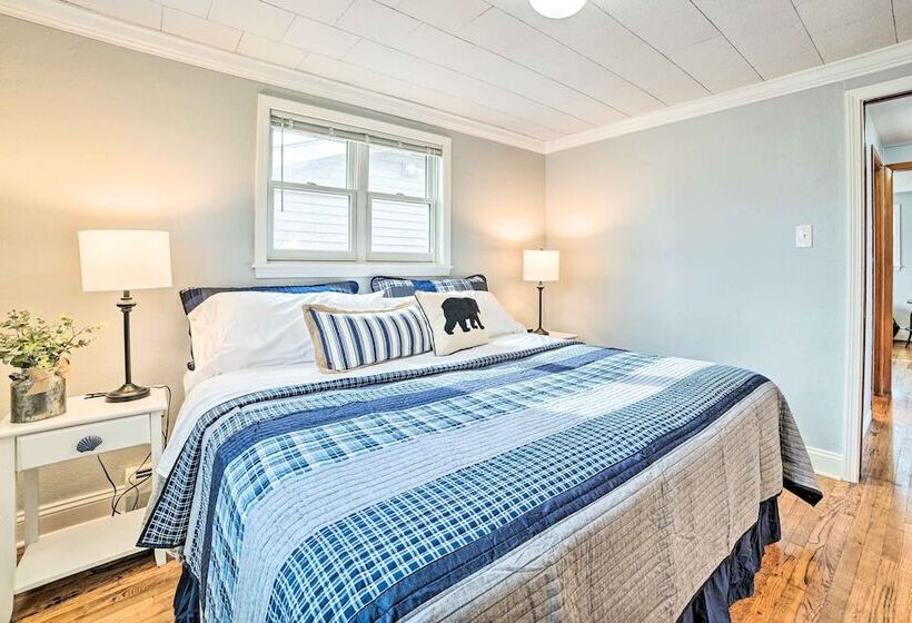 Houghton Lake Cottage W/ New Private Deck!