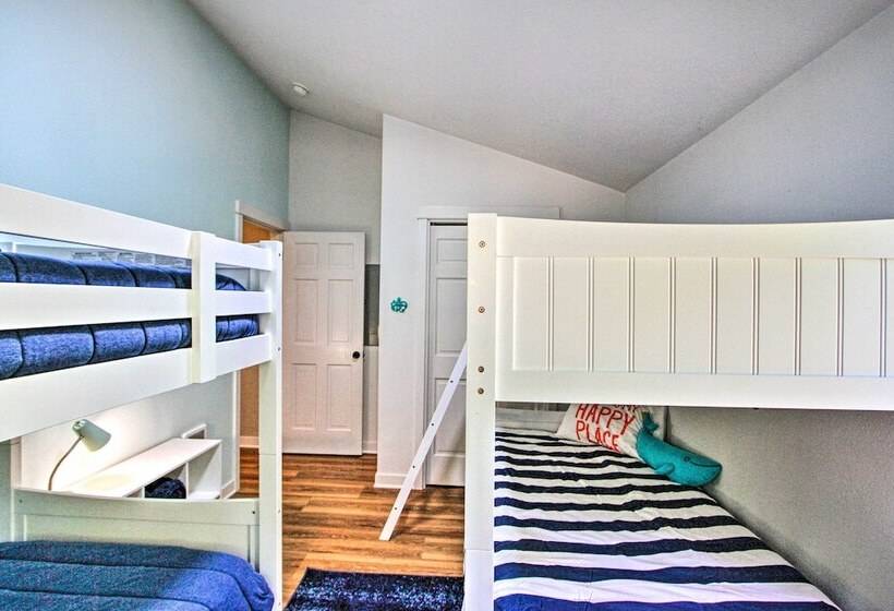 Island  Beachcomber  Escape With Private Beach!